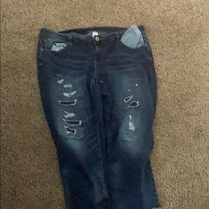 Maurice’s capris size 20